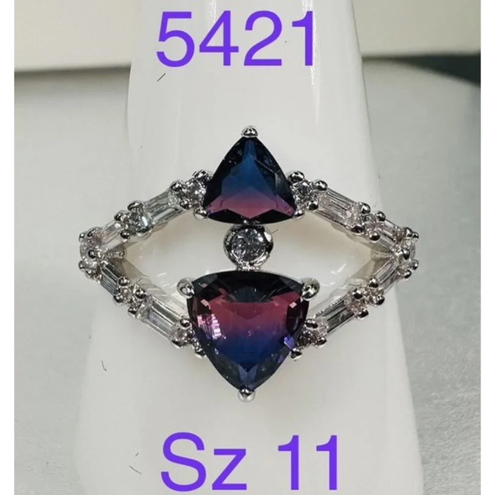 Bomb Party Ring Size 11 Blue Purple Pink Trilliant Crystal Rhodium Statement NWT
